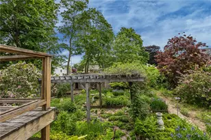 23 Lawndale Dr, Warwick, RI 02818 - Photo 45