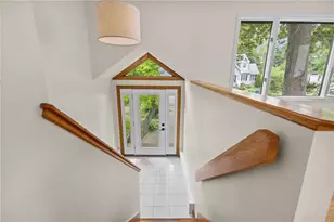 23 Lawndale Dr, Warwick, RI 02818 - Photo 29