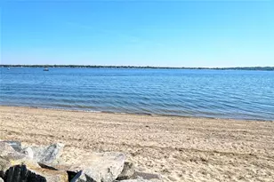23 Lawndale Dr, Warwick, RI 02818 - Photo 3