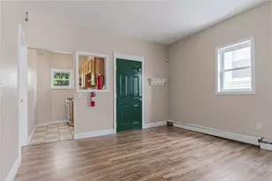 821 Potters Ave, Providence, RI 02907 - Photo 15