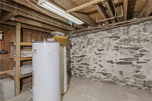 821 Potters Ave, Providence, RI 02907 - Photo 35