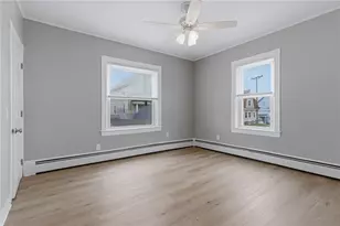 75 Baldwin St, Pawtucket, RI 02860 - Photo 15