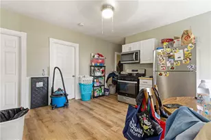 75 Baldwin St, Pawtucket, RI 02860 - Photo 29
