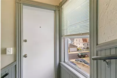 75 Baldwin Street, Pawtucket, RI 02860 - Photo 27