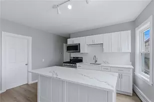 75 Baldwin St, Pawtucket, RI 02860 - Photo 5
