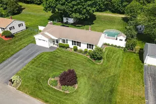 127 Sun Valley Dr, Cumberland, RI 02864 - Photo 27