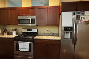 301 W Shore Rd, Warwick, RI 02886 - Photo 9