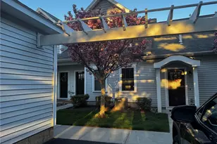 301 W Shore Rd, Warwick, RI 02886 - Photo 7
