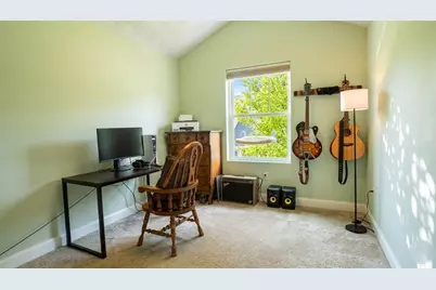 301 West Shore Road #19, Warwick, RI 02886 - Photo 17