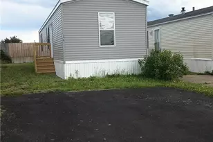 34 Langdon Ave, Pawtucket, RI 02861 - Photo 3