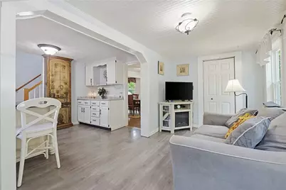50 Brookdale Avenue, Cranston, RI 02921 - Photo 5