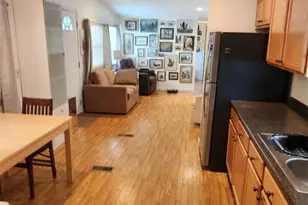 27 Woodward Rd, Lincoln, RI 02865 - Photo 11