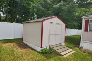 27 Woodward Rd, Lincoln, RI 02865 - Photo 9