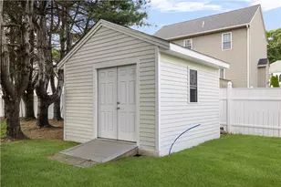 35 Gianna Dr, Cranston, RI 02921 - Photo 35