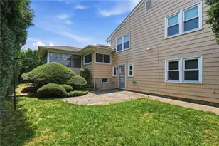 183 Lawn St, Providence, RI 02908 - Photo 3