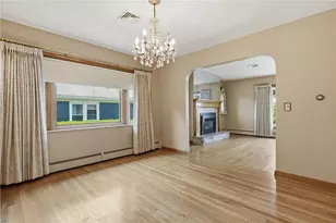 183 Lawn St, Providence, RI 02908 - Photo 13