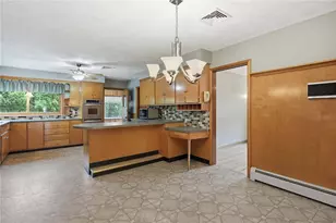 183 Lawn St, Providence, RI 02908 - Photo 15