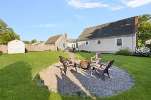 125 Fiske Ave, Cumberland, RI 02864 - Photo 9