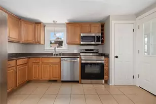 125 Fiske Ave, Cumberland, RI 02864 - Photo 17