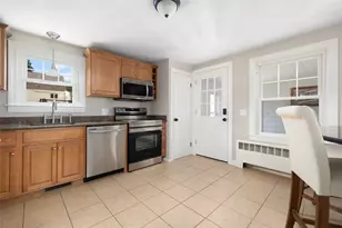 125 Fiske Ave, Cumberland, RI 02864 - Photo 19