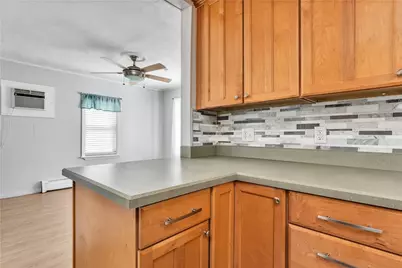 203 Farmington Avenue, Cranston, RI 02920 - Photo 11