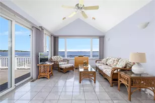 2 King Phillip Ave, Bristol, RI 02809 - Photo 17