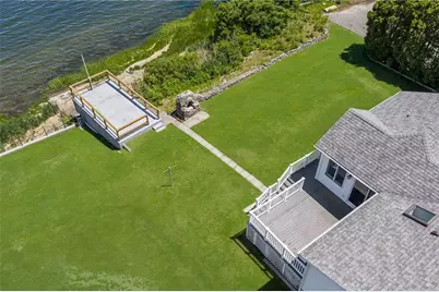 2 King Phillip Avenue, Bristol, RI 02809 - Photo 5
