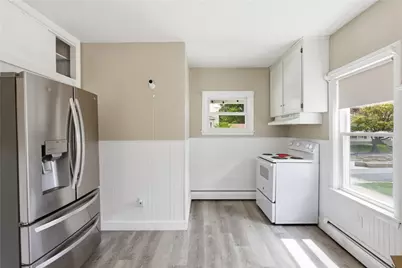 27 Hemlock Avenue, Cranston, RI 02910 - Photo 13