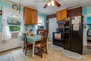 32 Vine St, Woonsocket, RI 02895 - Photo 17