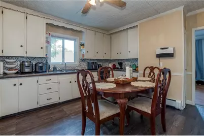 32 Vine Street, Woonsocket, RI 02895 - Photo 9