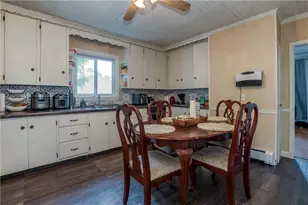 32 Vine St, Woonsocket, RI 02895 - Photo 9