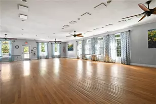 96 Songbird Ln, Tiverton, RI 02878 - Photo 29
