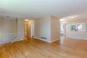 26 Seneca Rd, Portsmouth, RI 02871 - Photo 9