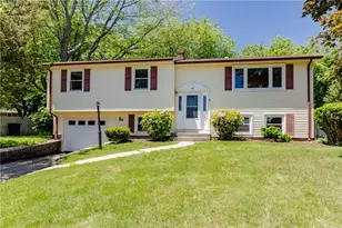 26 Seneca Rd, Portsmouth, RI 02871 - Photo 1