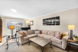 421 Bellevue Ave, Newport, RI 02840 - Photo 11