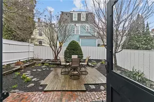 11 Cross St, Newport, RI 02840 - Photo 27