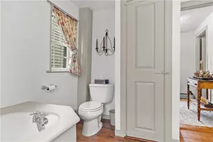 11 Cross St, Newport, RI 02840 - Photo 13