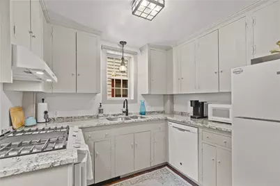 11 Cross Street, Newport, RI 02840 - Photo 7