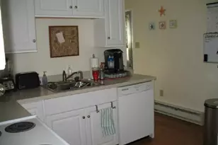 27 Weaver Ave, Newport, RI 02840 - Photo 5