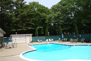 752 Quaker Ln, Warwick, RI 02818 - Photo 31