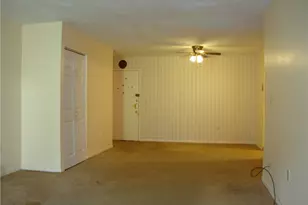 752 Quaker Ln, Warwick, RI 02818 - Photo 13