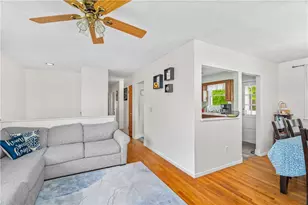 20 Namquid Dr, Middletown, RI 02842 - Photo 7