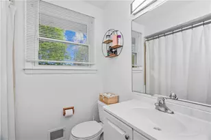 20 Namquid Dr, Middletown, RI 02842 - Photo 19