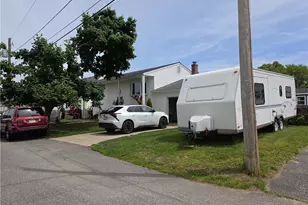 95 2nd Ave, Cranston, RI 02910 - Photo 3