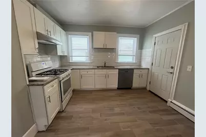 25 Tenth Street #2, East Providence, RI 02914 - Photo 9