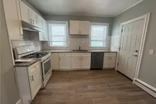 25 10th St, East Providence, RI 02914 - Photo 9