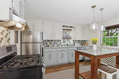 96 Meridian Street, Providence, RI 02908 - Photo 7