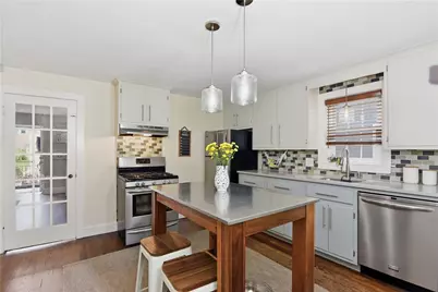 96 Meridian Street, Providence, RI 02908 - Photo 9