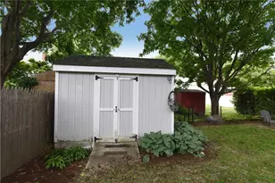 96 Meridian St, Providence, RI 02908 - Photo 27