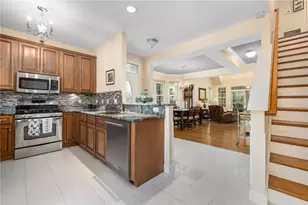 315 Old River Rd, Lincoln, RI 02838 - Photo 11